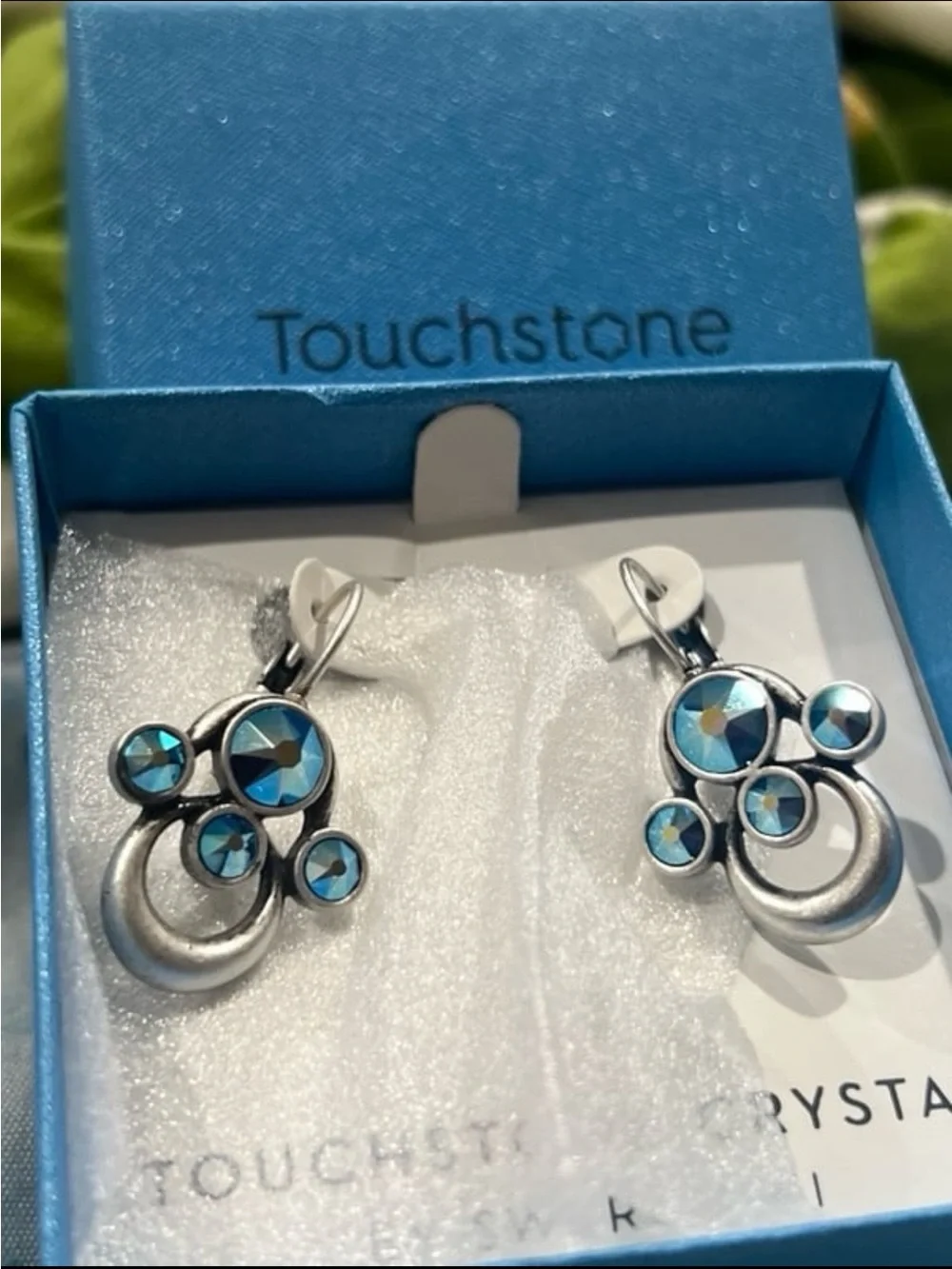 Shimmer V blue earrings vintage from touchstone crystal like new